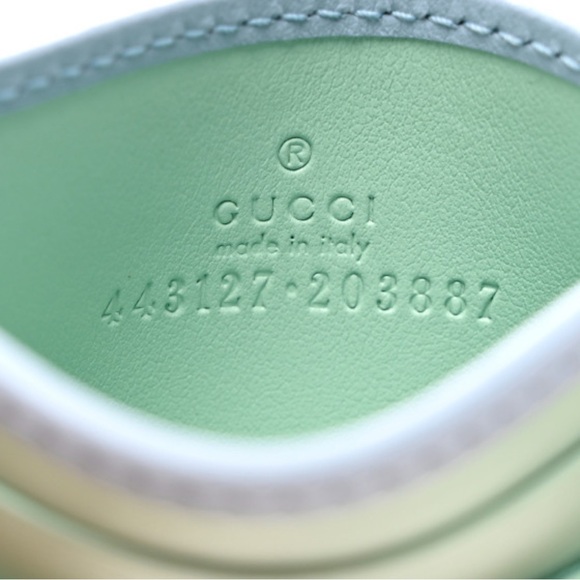 New Rare Gucci Pastel Striped Card Holder - Picture 2 of 7